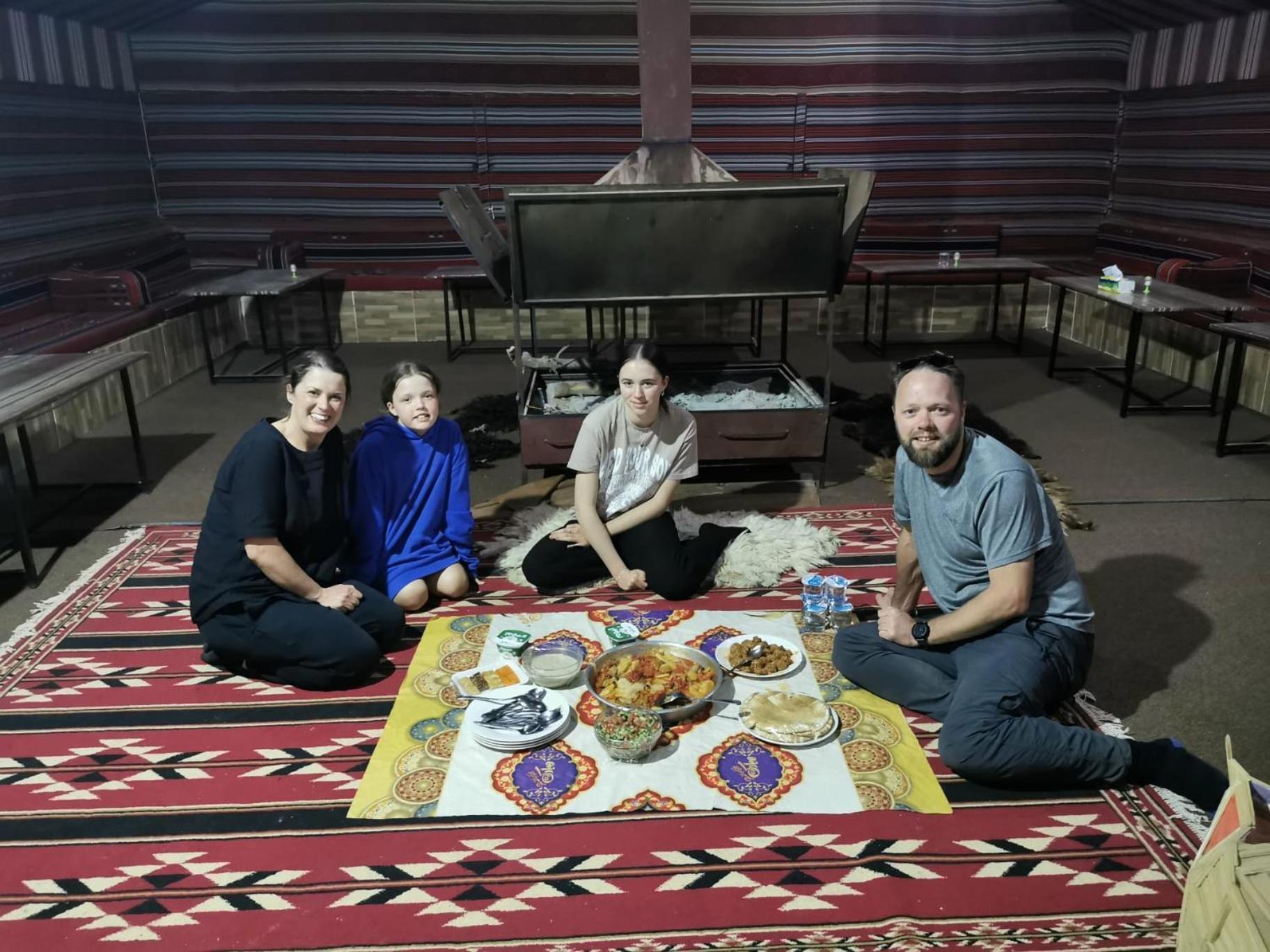 Wadi Rum Local Guide Camp Ngoại thất bức ảnh